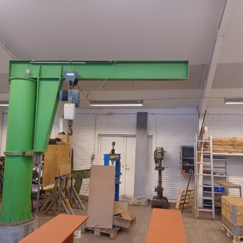 20250924_090534 søjle svingkran 2 tons