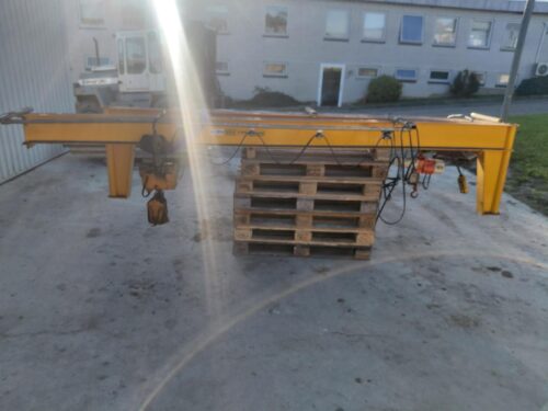 Svingkran 0,5T+0,25T AT-10008